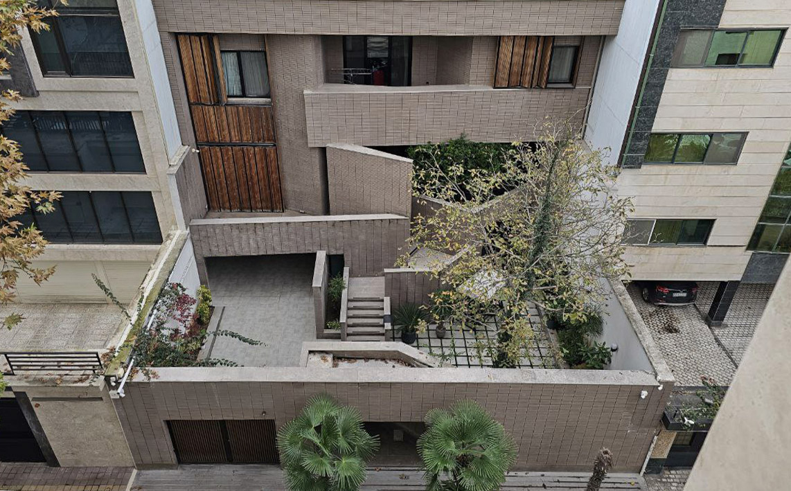 facade, bird eye veiw, house in 157th street 