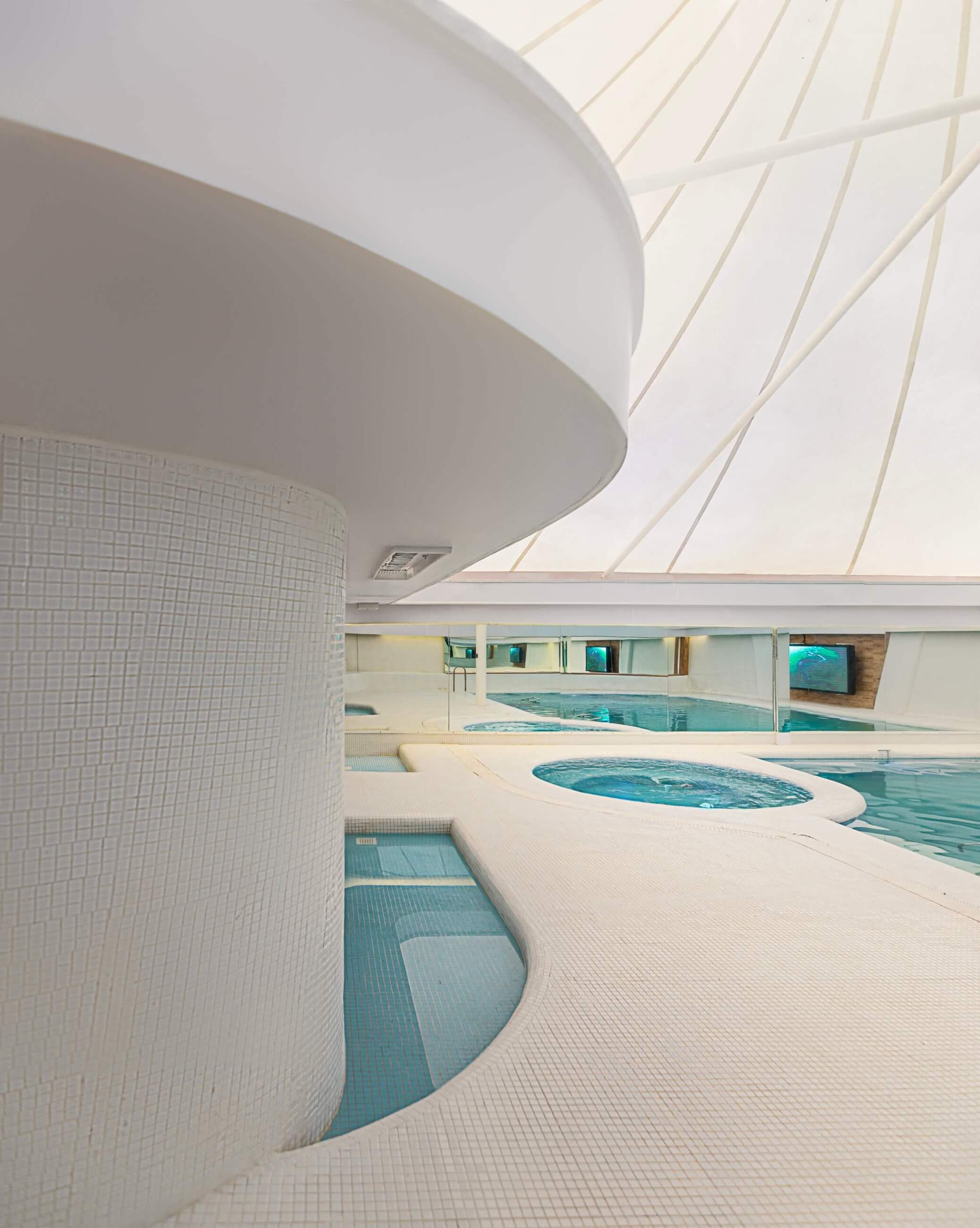 photo of infinite-pool 14