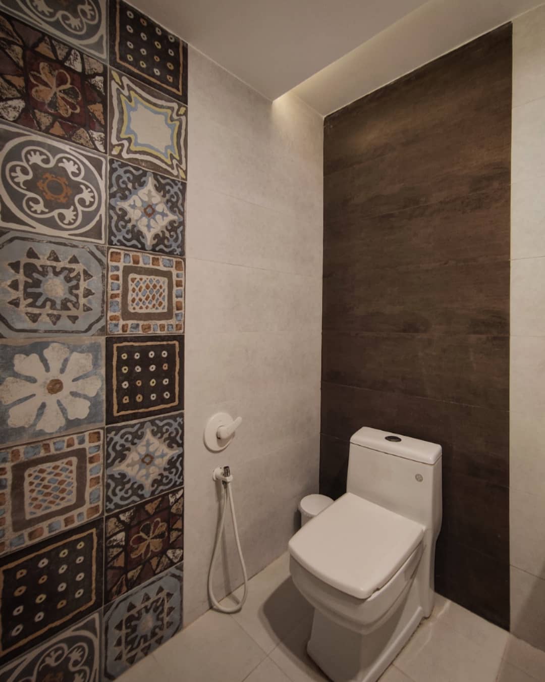 toilet, renovation of a unit in tavoos tower