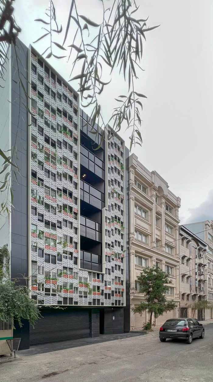 93 st. residentail aratment