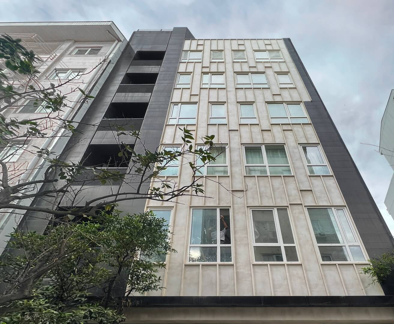back facade details, 93 st. residentail aratment