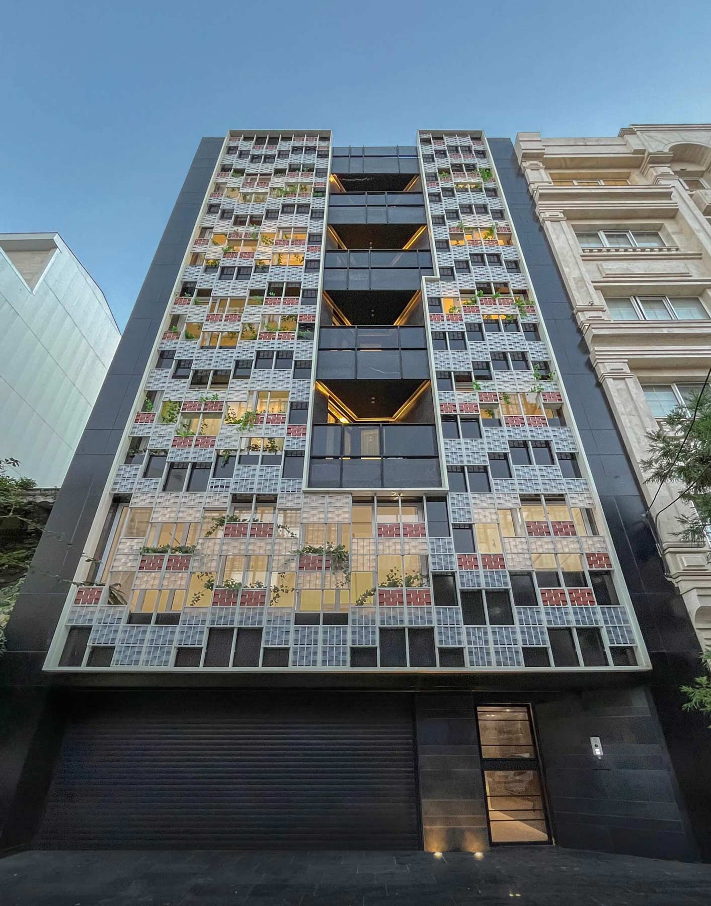 facade front, night, 93 st. residentail aratment
