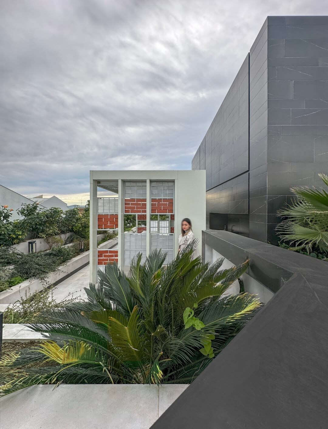 roof garden, day, 93 st. residentail aratment
